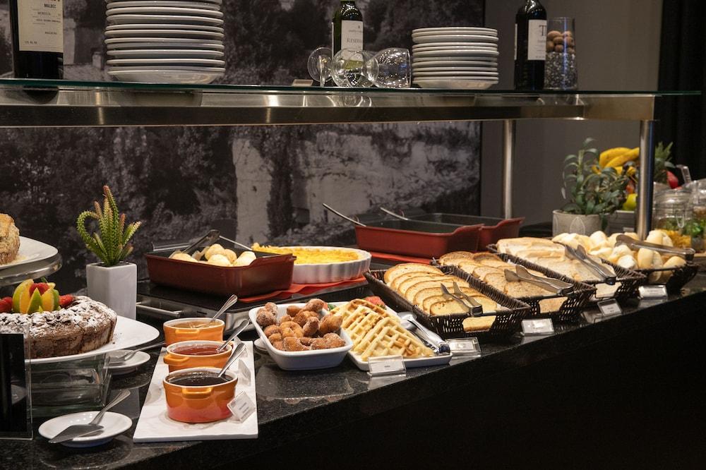 Saint Emilion By Atlantica Hotel Куритиба Екстериор снимка